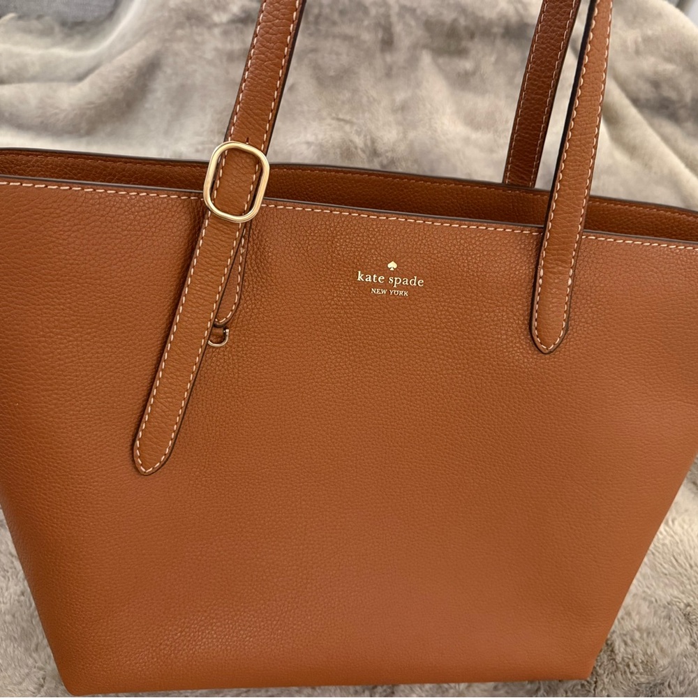 kate spade 454 large Leather Tote in Gold